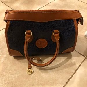 Dooney&Bourke purse -Navy Blue. Great condition. Interior perfect.